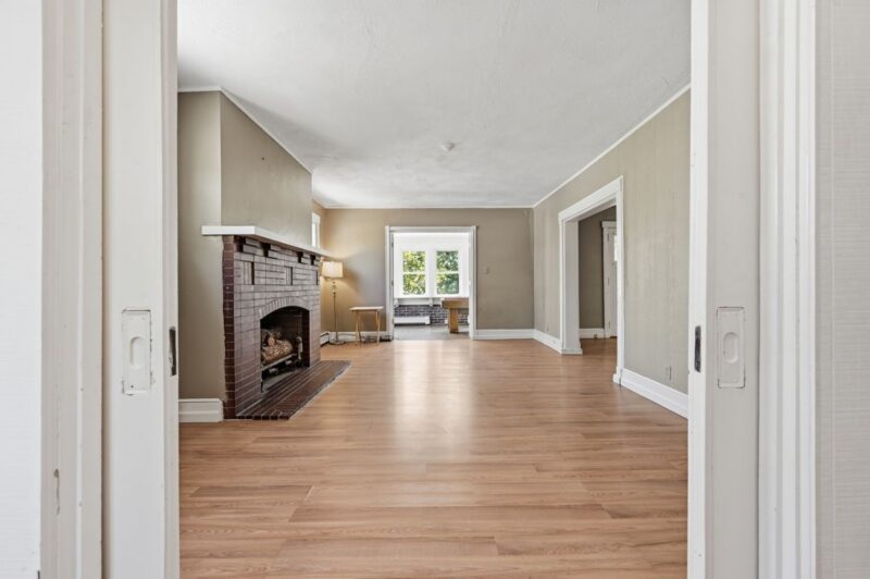 3044 Iowa Street — photo 6