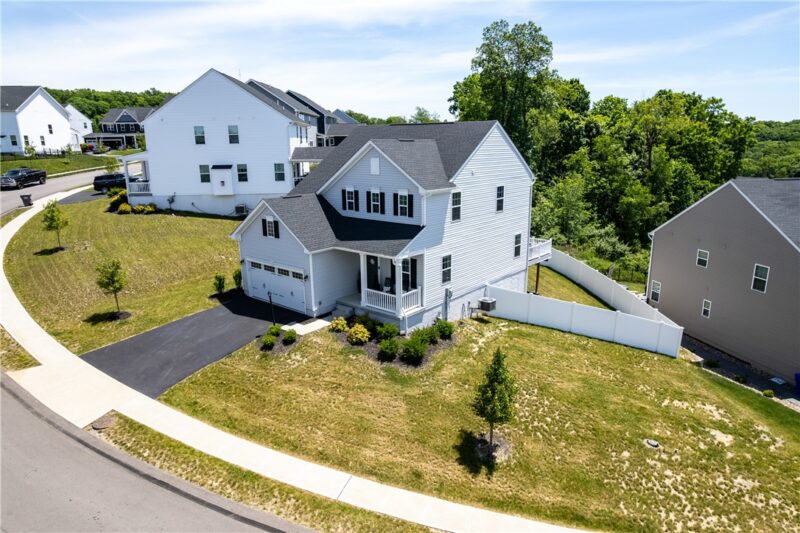 149 Woodsman Ridge Dr — photo 2