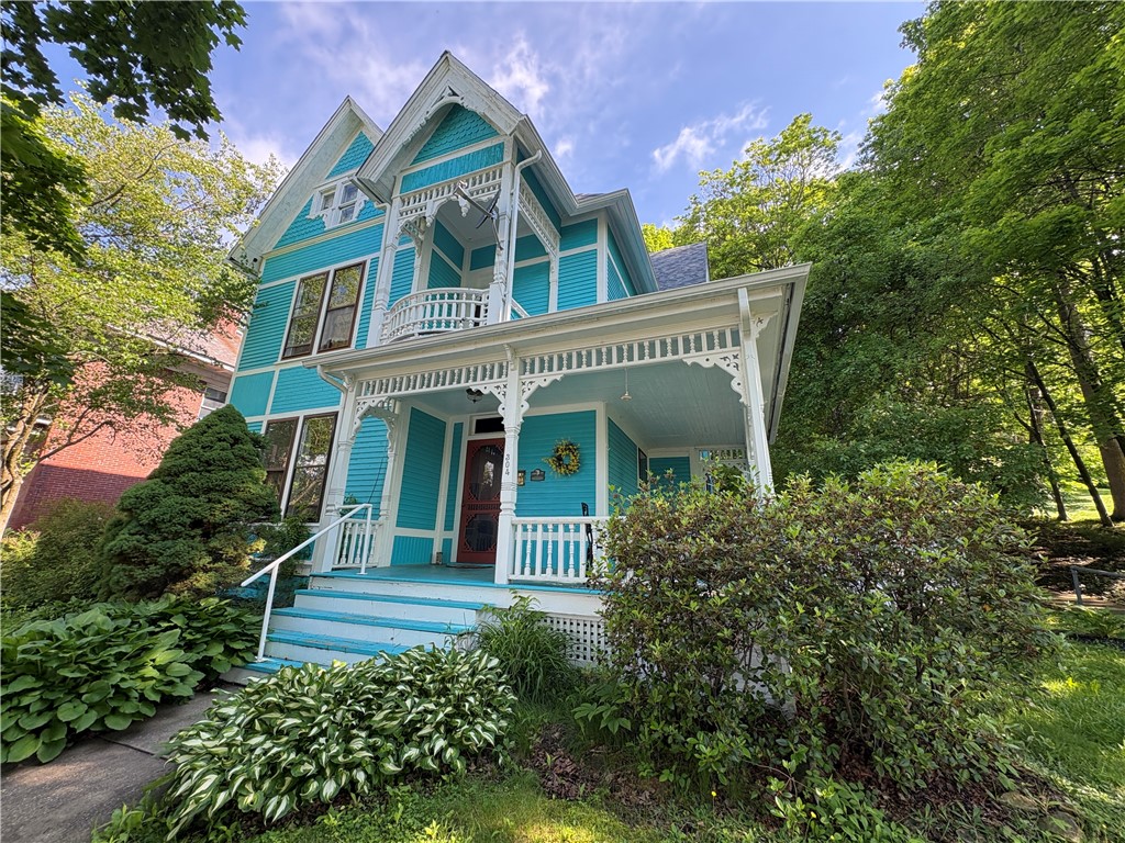 304 Jefferson St — photo 1