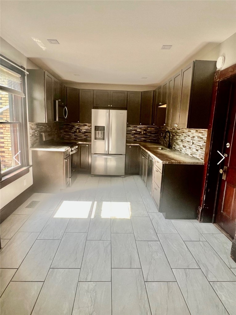 700 Market St — photo 5