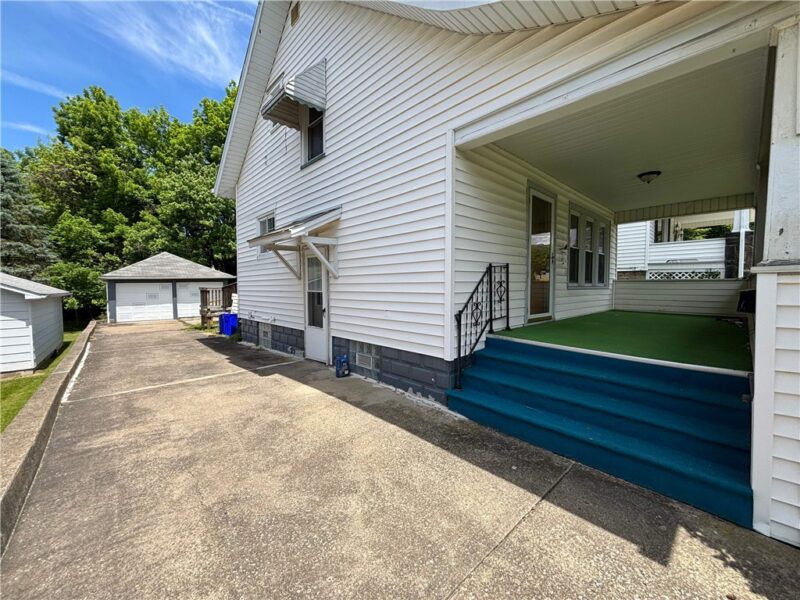 4 W Garfield Ave — photo 2