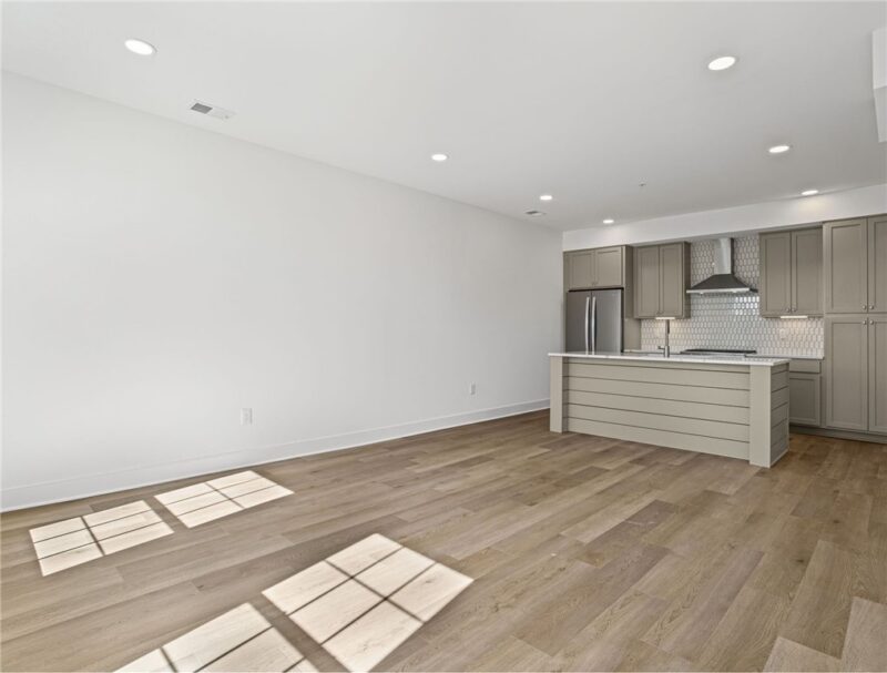 705 Bower Street — photo 3