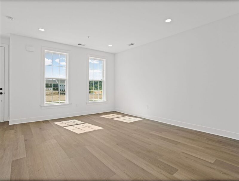 705 Bower Street — photo 6