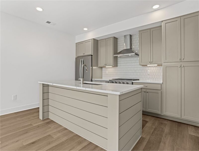 705 Bower Street — photo 7
