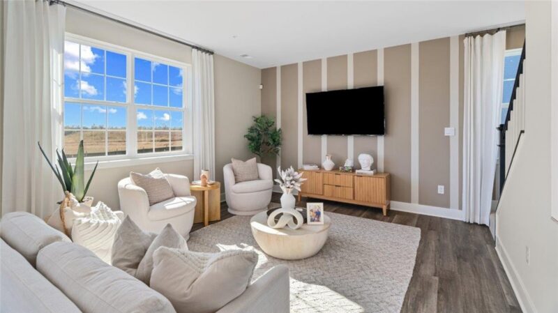 1087 Peachtree Road — photo 4