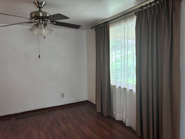 690 Park Ave — photo 8