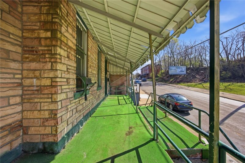 2803-2805 Wylie Ave — photo 3