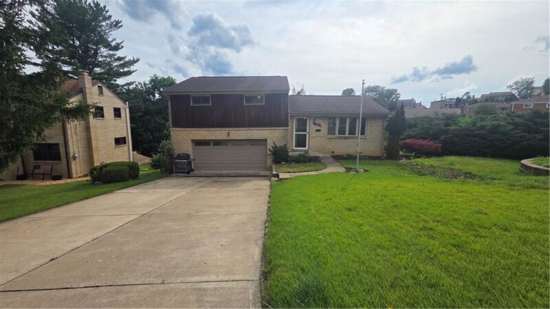 1094 Greenwood Drive — photo 3