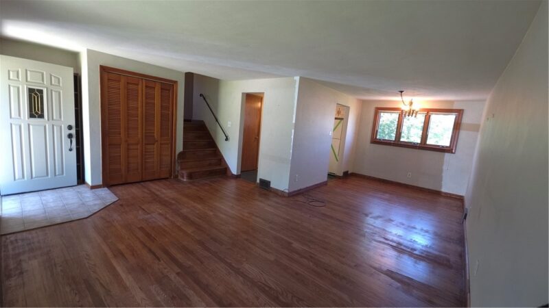 1094 Greenwood Drive — photo 6