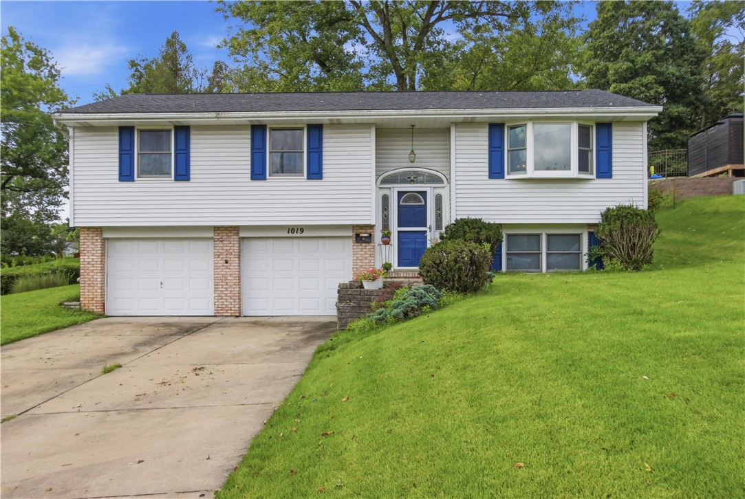 1019 Copsewood Drive — photo 1