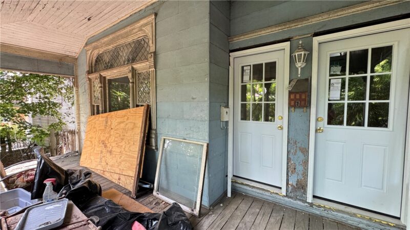 134 Meade Ave — photo 2
