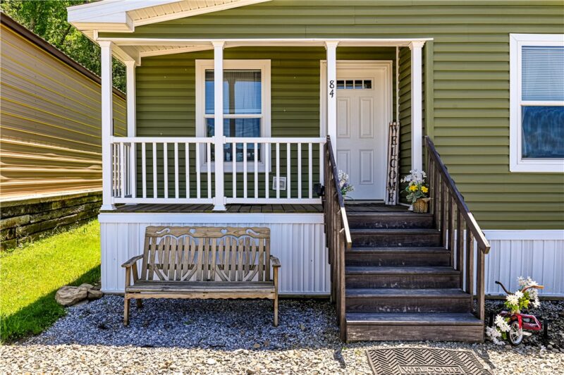84 High View Dr — photo 2