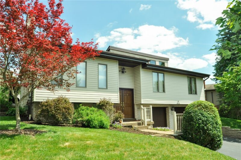4048 Briarwood Dr. — photo 2