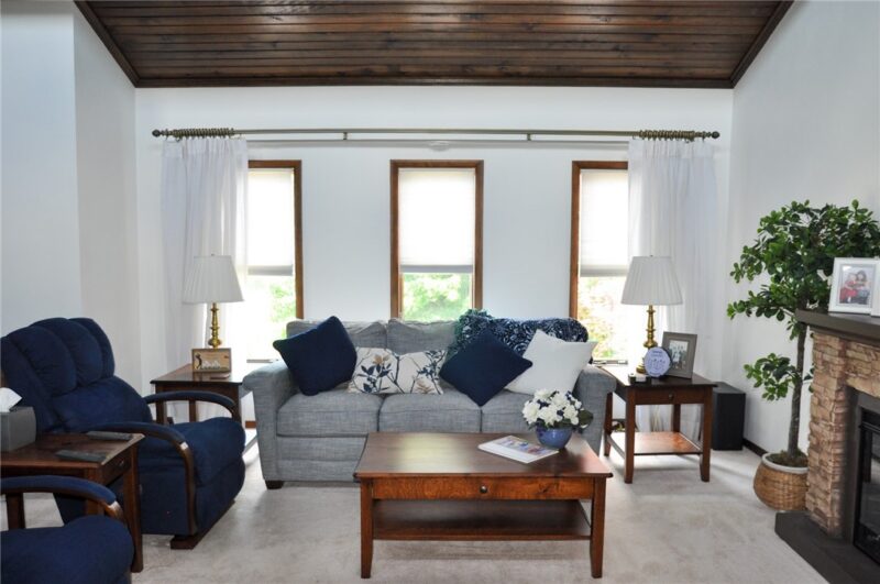 4048 Briarwood Dr. — photo 4
