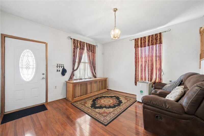 308 Pine St — photo 2