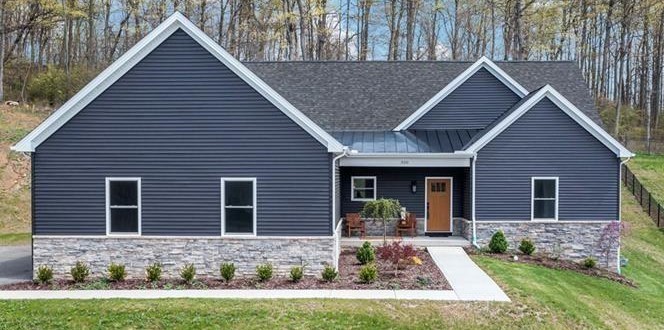 300 TIMBERLINE DR — photo 1