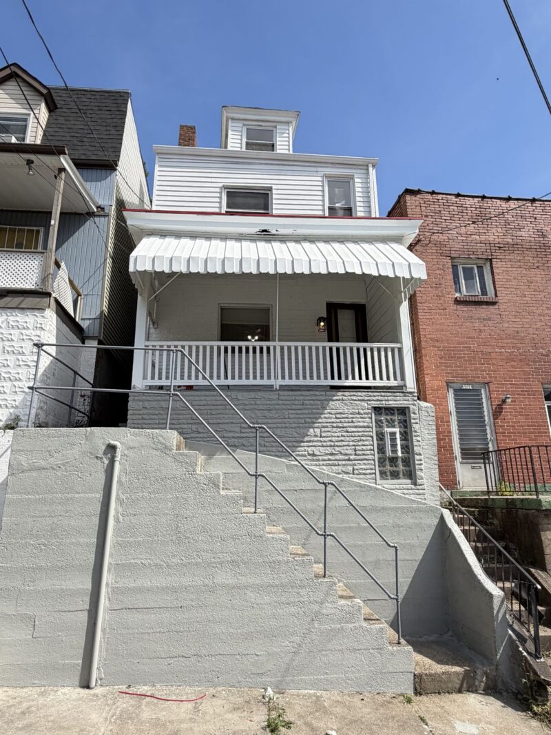 5268 Wickliff STREET — photo 2