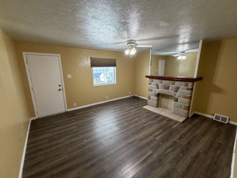5268 Wickliff STREET — photo 6