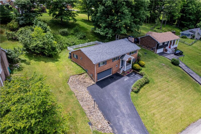 109 Westview Dr