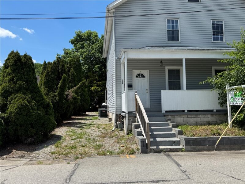 126-128 Railroad St — photo 3