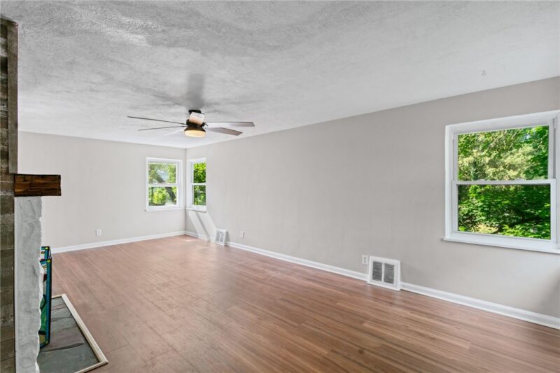 617 Argonne Blvd — photo 5