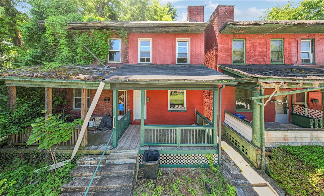 203 W BURGESS STREET — photo 1