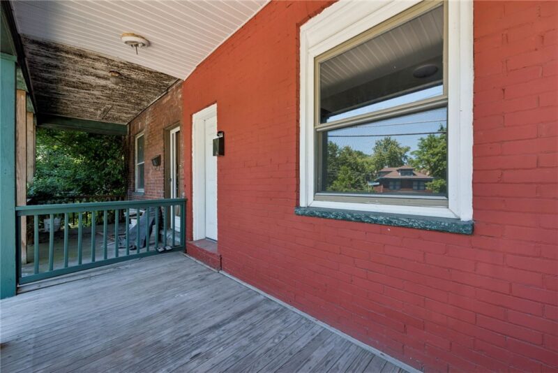 203 W BURGESS STREET — photo 3