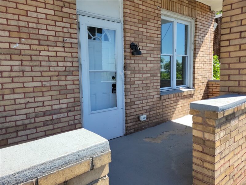 3412 Monroe St — photo 2