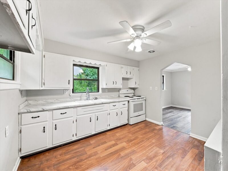 216 Magill ROAD — photo 2