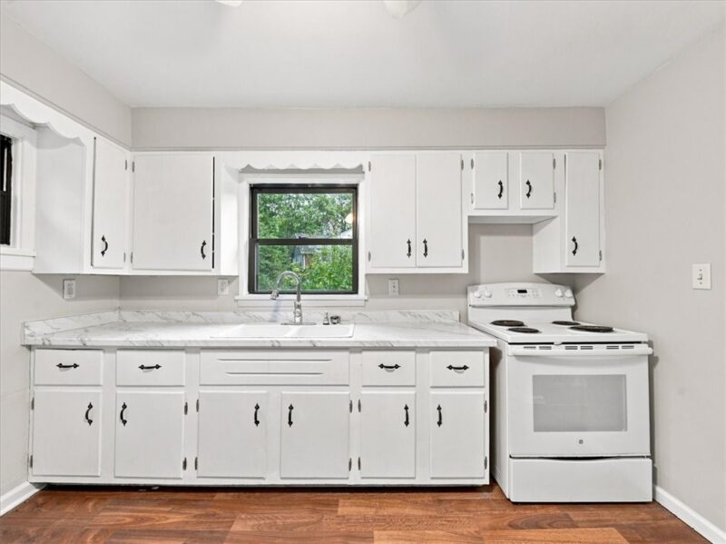216 Magill ROAD — photo 3