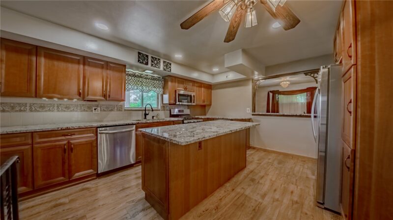 161 Schaffer Ave — photo 2