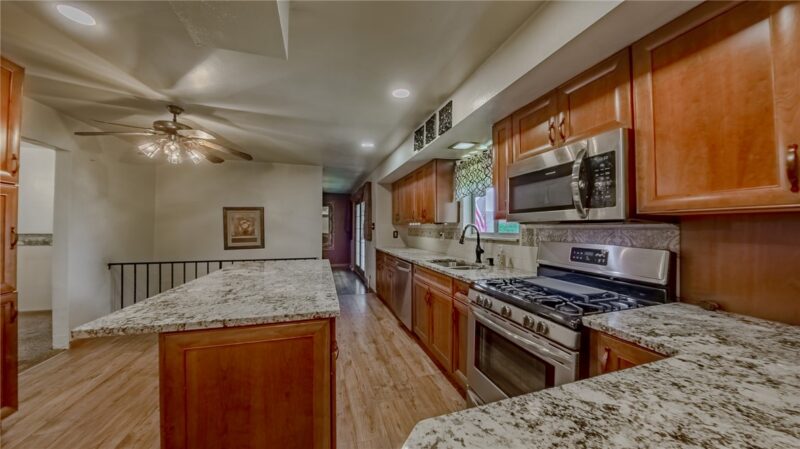 161 Schaffer Ave — photo 3