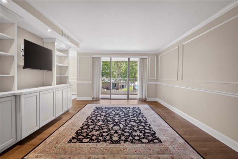 201 Grant St 212 — photo 4