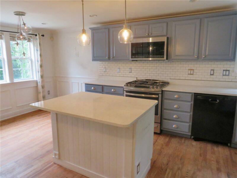 811 Parkside Ave — photo 8
