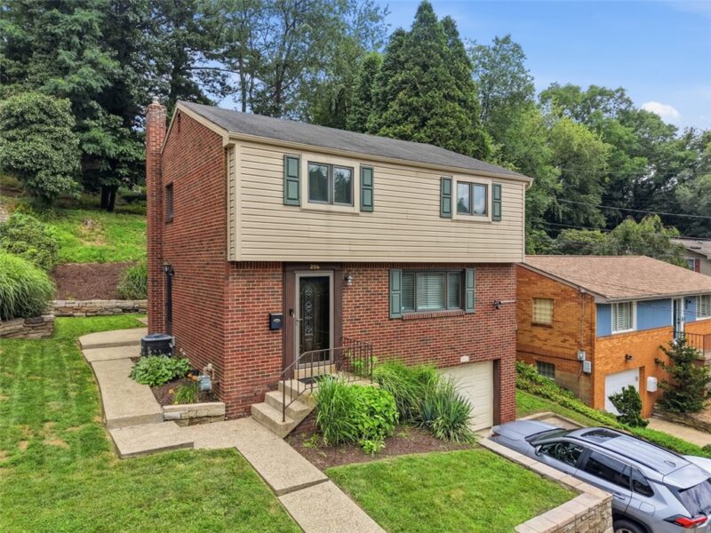 206 Glasgow Rd — photo 2