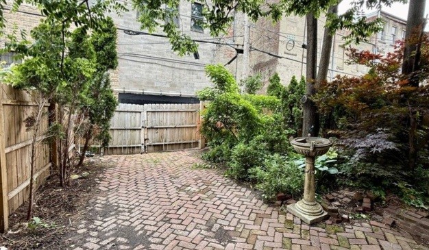 518 Avery St — photo 8