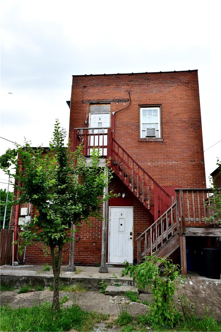 3347 W Carson St — photo 5
