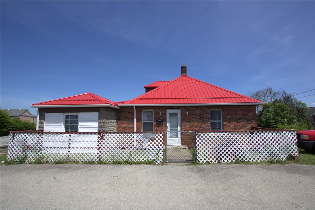 233 Allen Avenue — photo 1