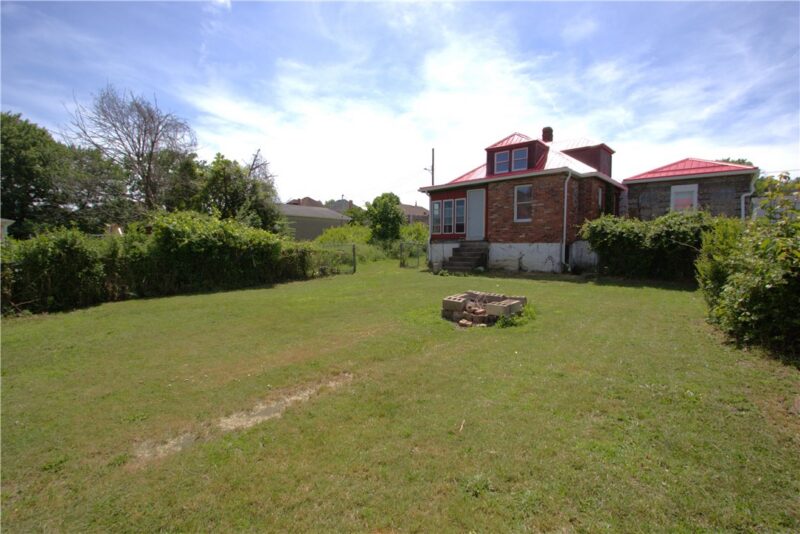 233 Allen Avenue — photo 3