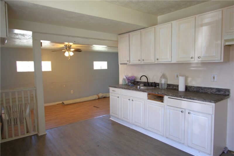 233 Allen Avenue — photo 5