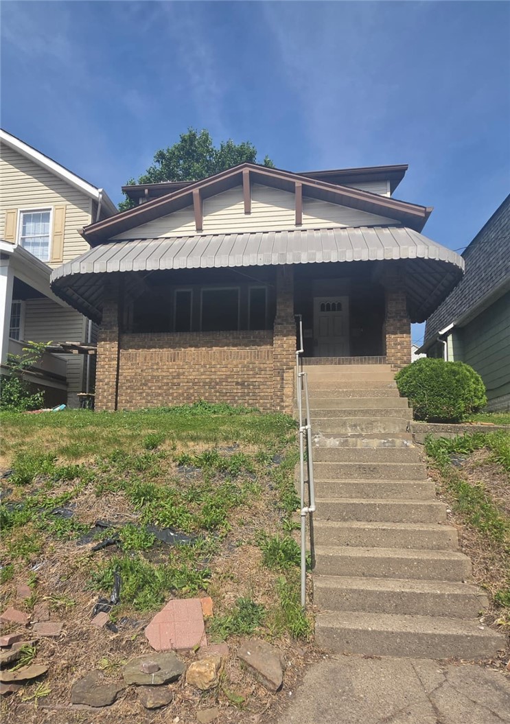 1510 Victoria Ave — photo 1