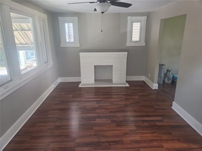 1510 Victoria Ave — photo 2