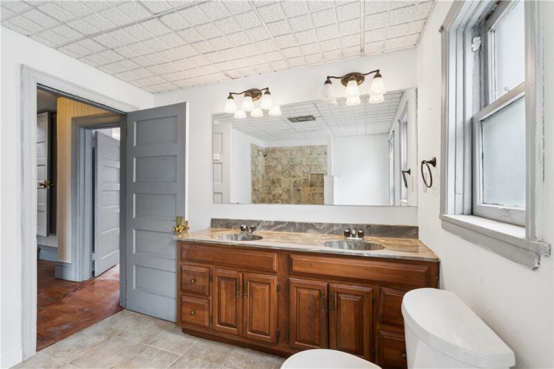 601 Walnut St — photo 5
