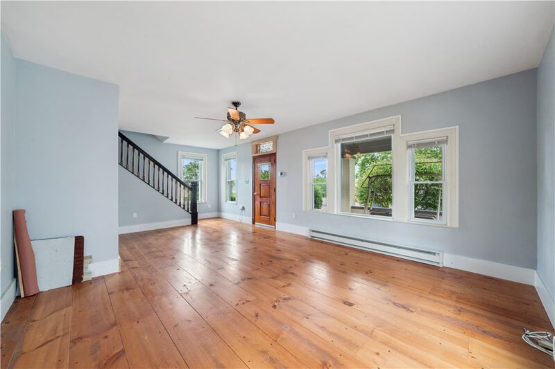 601 Walnut St — photo 8