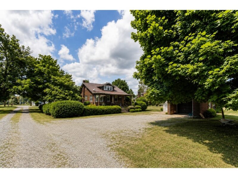 2132 Mercer Rd — photo 8