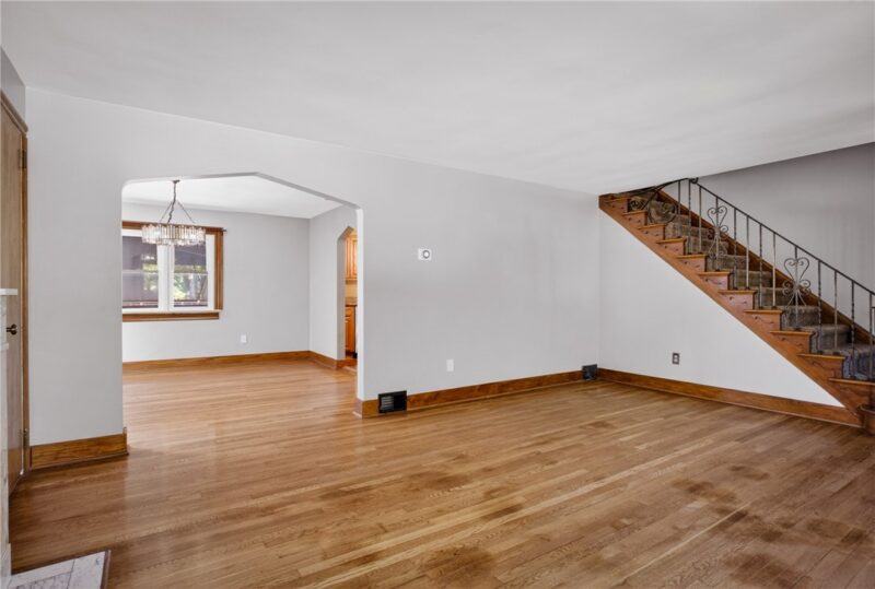 1327 HEBERTON — photo 8