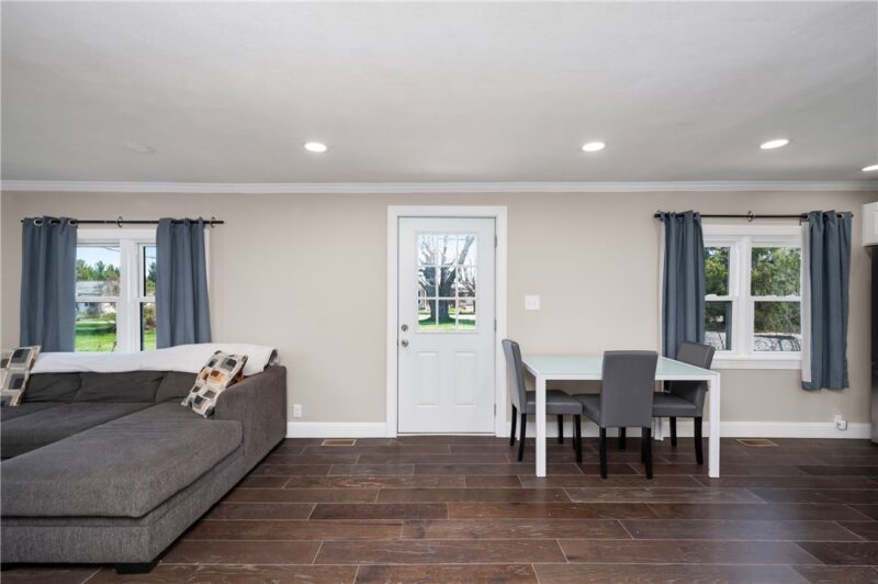 431 Sunset Dr — photo 5