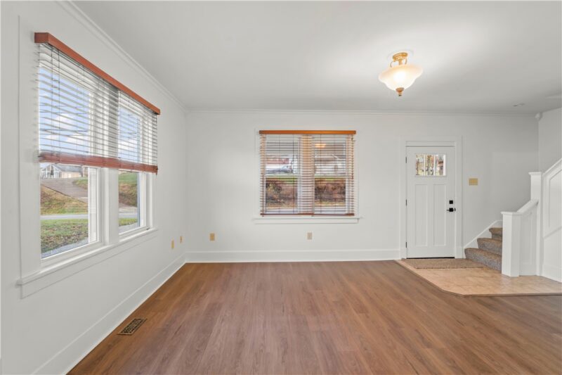 2667 Jefferson Ave — photo 3