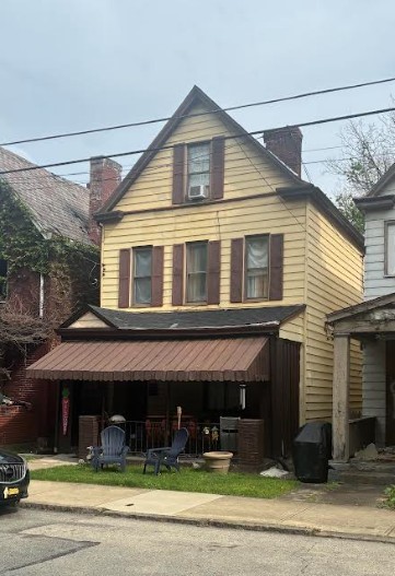 1215 Rebecca St — photo 3