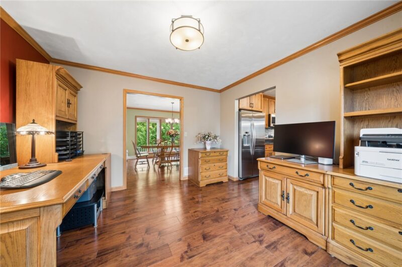 215 Shelby Drive — photo 6